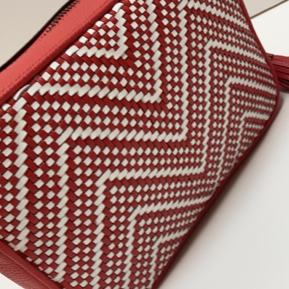 NWT Michael Kors Leather Chevron Crossbody Medium - Picture 10 of 15